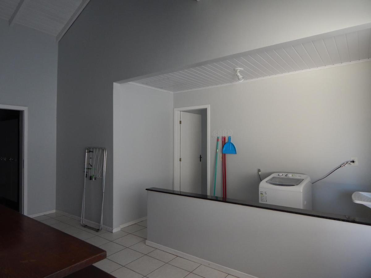 Casa Ampla No Centro, Piso Terreo Ou Superior Villa Bombinhas Buitenkant foto